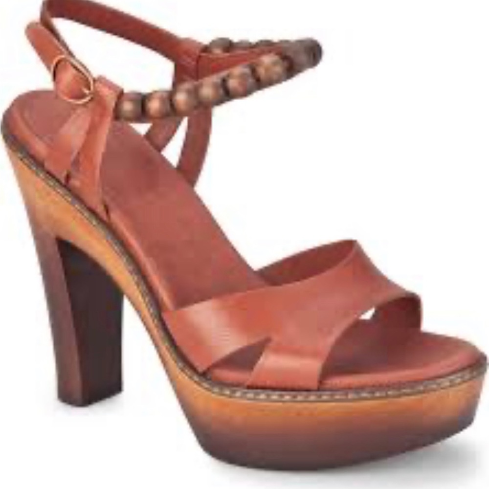 UGG naima wooden heels sandals Excellent condition size 38 7-7.5